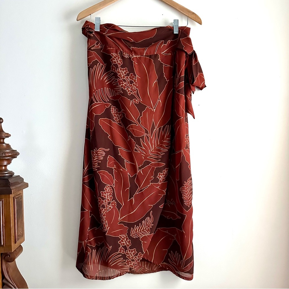 Dress Forum‎ • Tropical Leaf True Wrap Midi Skirt